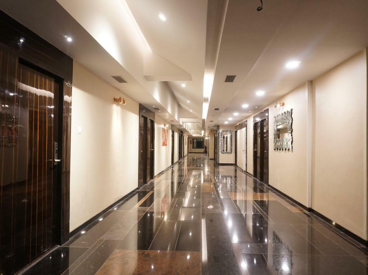 Palette Four Seasons Recreation Resort Jalgaon Exterior photo